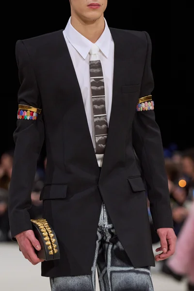 Look 36